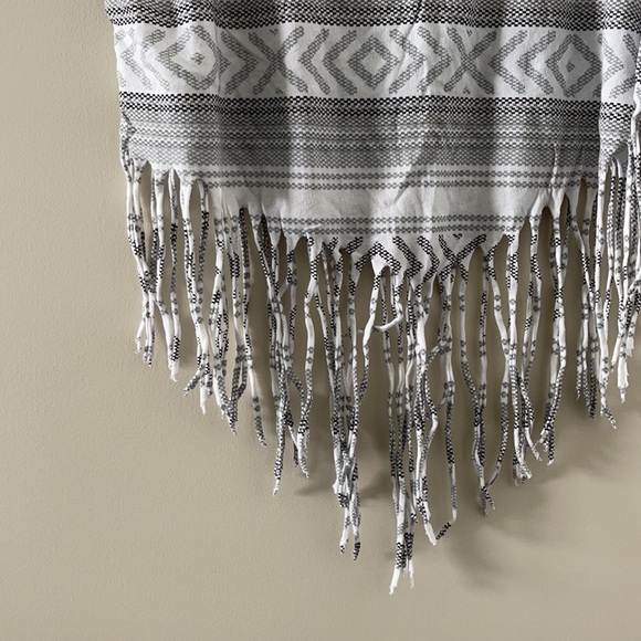 Cute Tribal Print Tank with Fringe - L - Picture 2 of 6